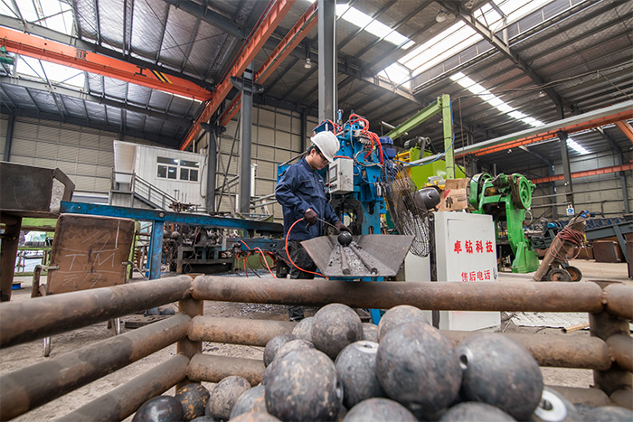 平凉网架配件-螺栓球加工车间